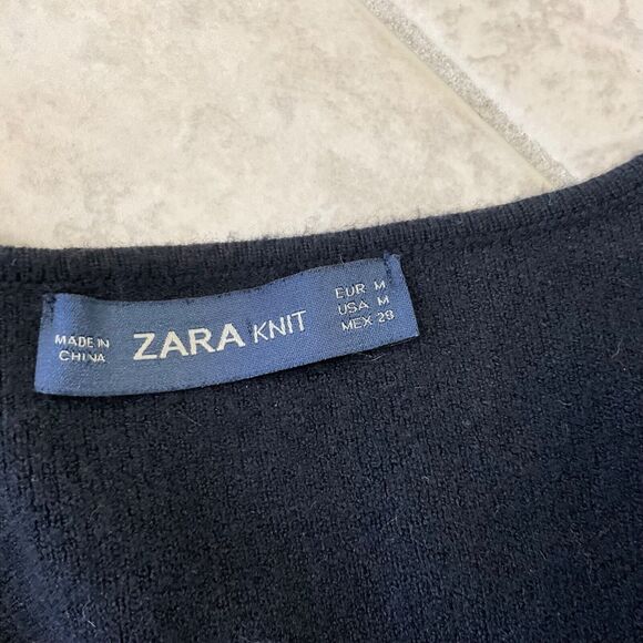 Zara Knit midi Dress Fit & Flair ruffle hem women’s size M Black gold buttons - Picture 11 of 13